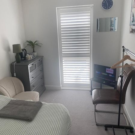 Small Double Room To Rent Нюхейвън Екстериор снимка