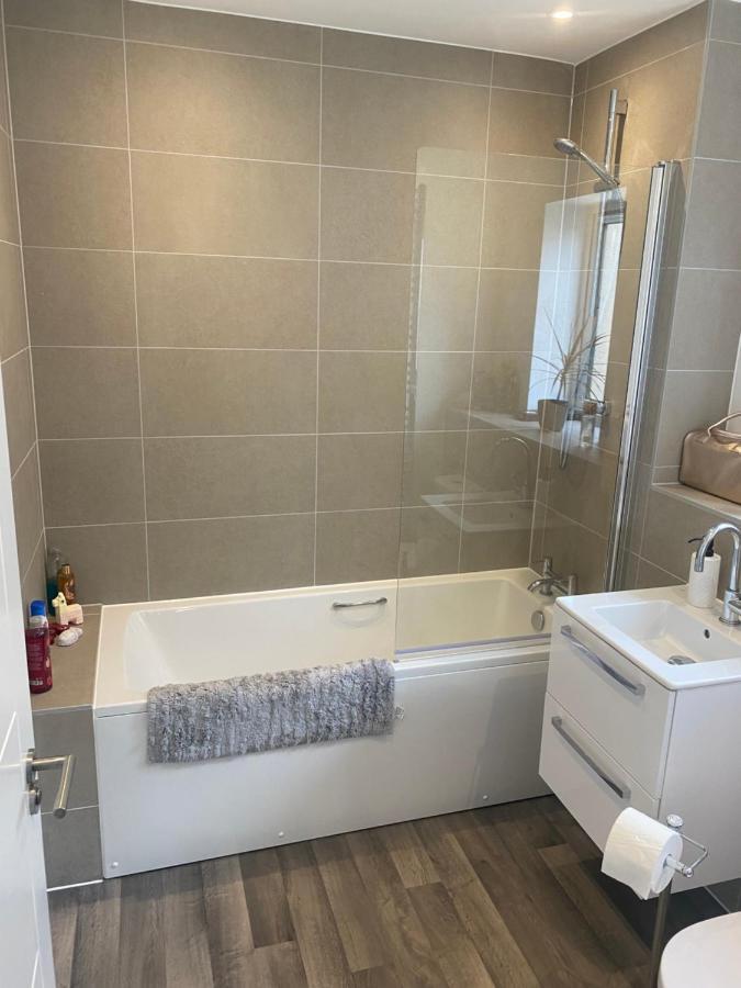 Small Double Room To Rent Нюхейвън Екстериор снимка